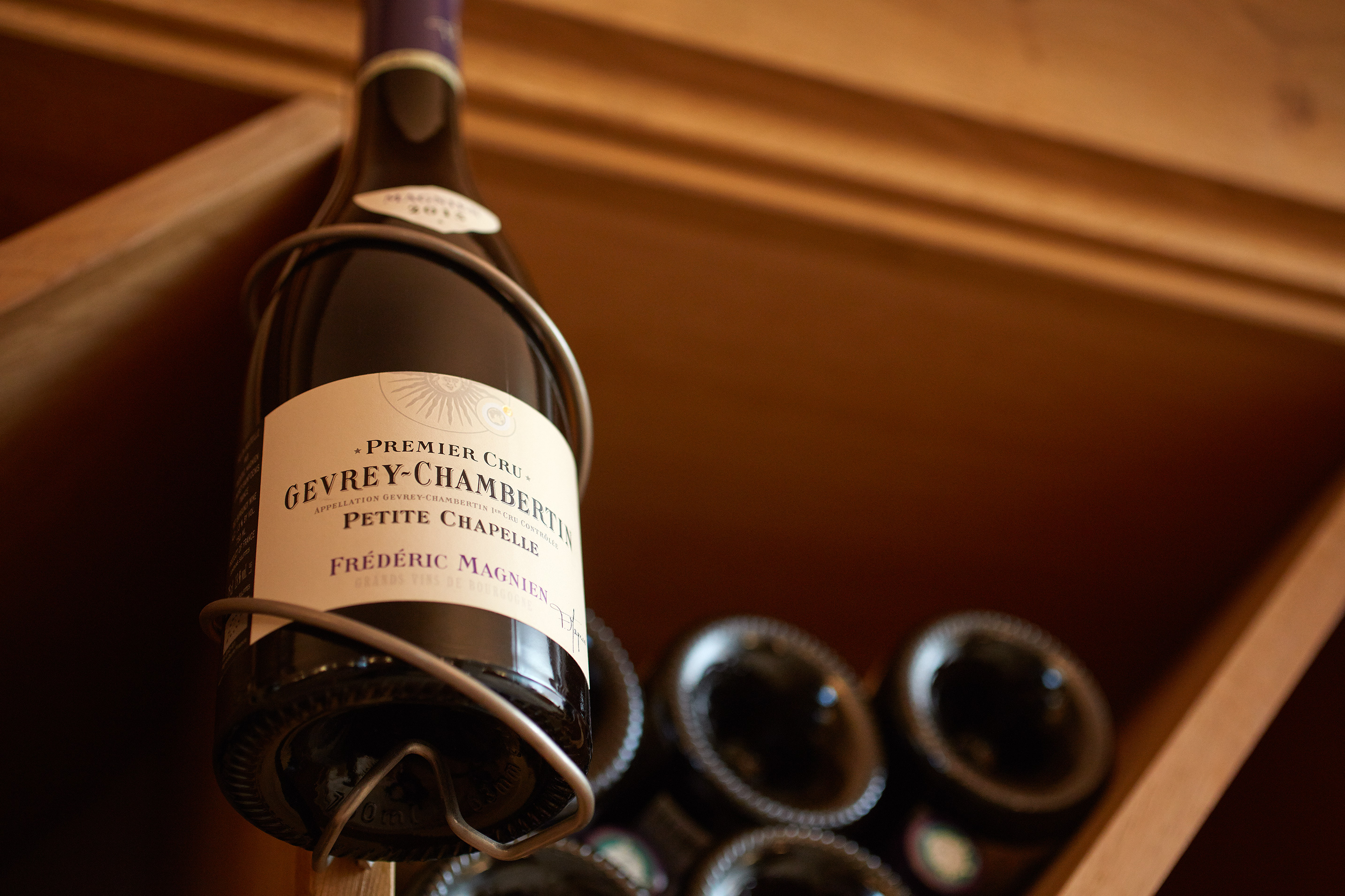 ワイン Frederic Magnien Gevrey Chambertin 1999 1999 Frederic Magnien Gevrey-Chambertin Echezeaux, Cote de Nuits